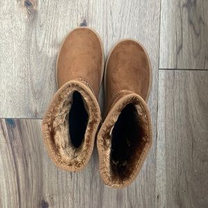 Winter boots